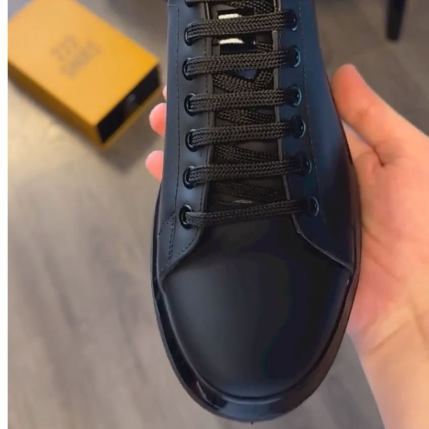 Vince | Black Sneaker